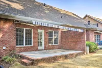 Upscale Home w/ Poker Room < 1 Mi to Golf!
