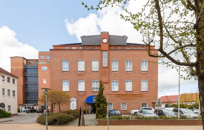 Hotel & Restaurant 