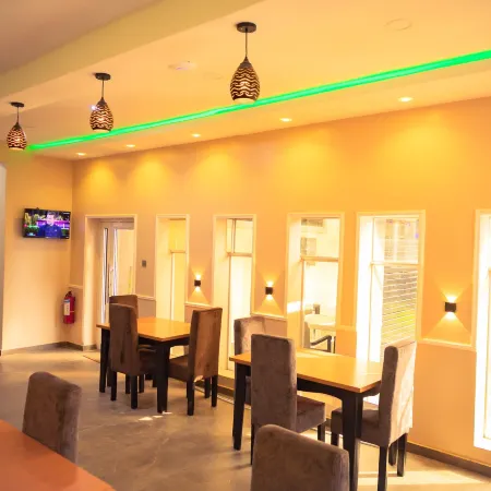 Beniks Courtyard Hotel