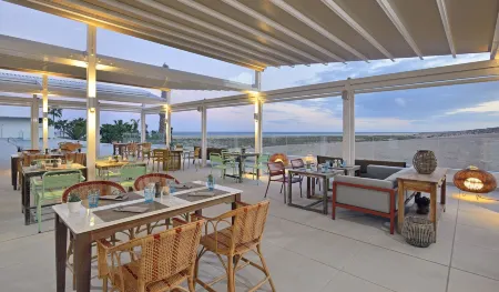 INNSiDE by Meliá Fuerteventura - Adults only Отели рядом с достопримечательностью «Pájara Beach»