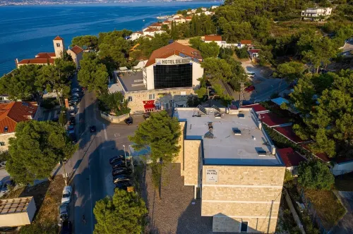 Hotel Sveti Kriz - Parking