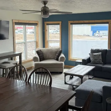 Mill Street Upper Apartment