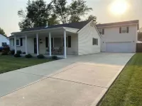Newly renovated home & guest house with game room.