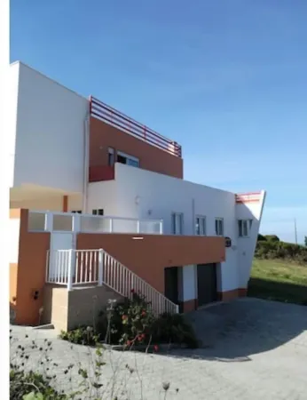 Casa Milu - Отели рядом с достопримечательностью «Nazare Lighthouse (Faro de Nazare)»