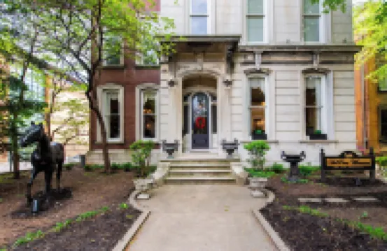 DuPont Mansion Bed & Breakfast Hotels in 