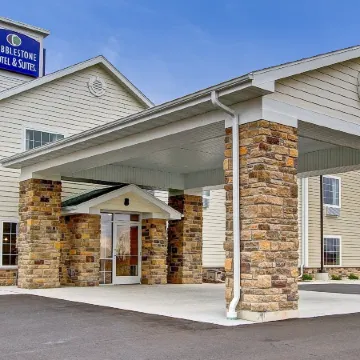 Cobblestone Hotel & Suites Pulaski/Green Bay