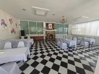 Kenikar Raintree Resort Chumphon - 朝食