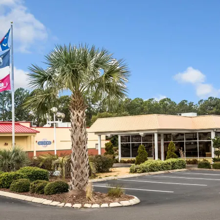 Rodeway Inn & Suites Wilmington North