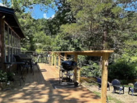 NEW LISTING:Spring River:Creek Cabin, Private Footage on South Fork Spring River Hoteles en Condado de Sharp