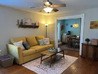 The Colorful Cottage- Historic Gem Near Downtown