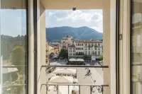 Linda Apartment 3 in Como