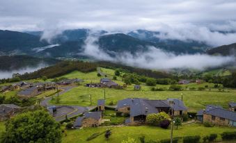 Lar de Vies Rural Complex