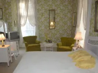 Franklin Terrace Bed and Breakfast Hotels near Currahee Brewing Company