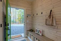 Luxury Bungalow with Mountain Views From Every Room 5 Minutes From Downtown