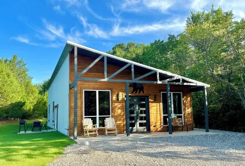 Cozy, Rustic Cabin w/ Pool Table, Foosball, & Fast WiFi, South of Norman