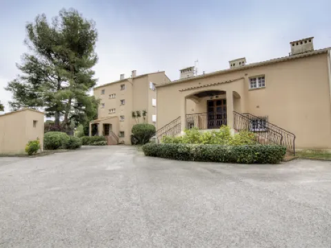 Beau Rivage Hotels near BEAU RIVAGE