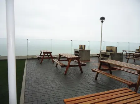 Ocean View 3 Bedroom Apartment Отели рядом с достопримечательностью «Музей Ларко»