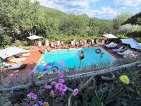 Esclusivo Spoleto Country Park Piscina Parco Attività Vista Montagna Posti letto 28 -  case vacanza in affitto