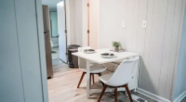 Durham Charm ~ Close to Duke & Dwntwn City Life!