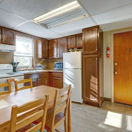 Hershey Smores, Apt #2Renovated 1 Bedroom Apt, Full Kitchen and Pull Out Sofa