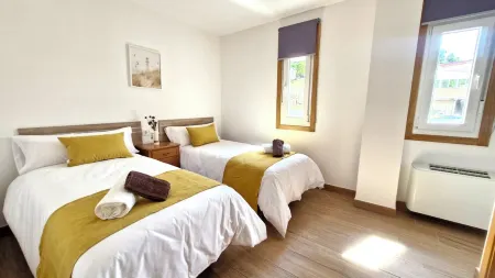 ADAPTED FOR PEOPLE WITH REDUCED MOBILITY AND HAS AN ARTICULATED BED.