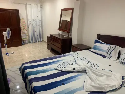 Spacious Tropical Beach Paradise Home/ Netflix - 1 Minute Walk From the Beach! Hotel a 