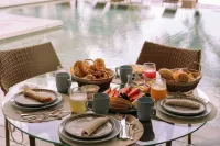 Club de Mar Condo Hotel - servizio colazione