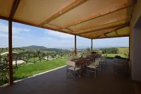 Cozy farmhouse with panoramic pool in Maremma for families and groups Hotels in Campagnatico
