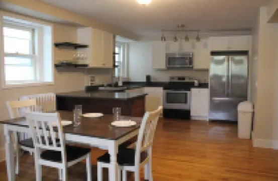 Lakefront Downtown Apartment