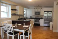 Lakefront Downtown Apartment