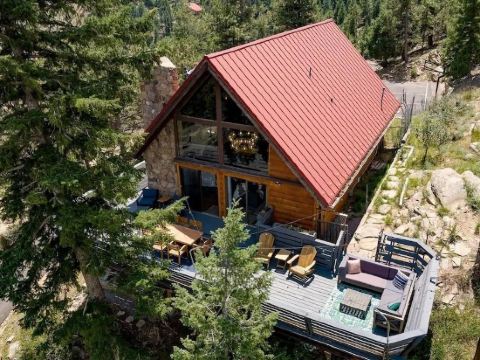 Evergreen Dream - Cozy Modern A-Frame with incredible views. Pet Friendly!