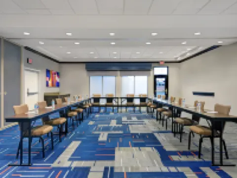Hampton Inn Farmington Hotels in St. Francois Township