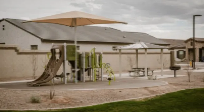 Spacious 4-bedroom house in Glendale