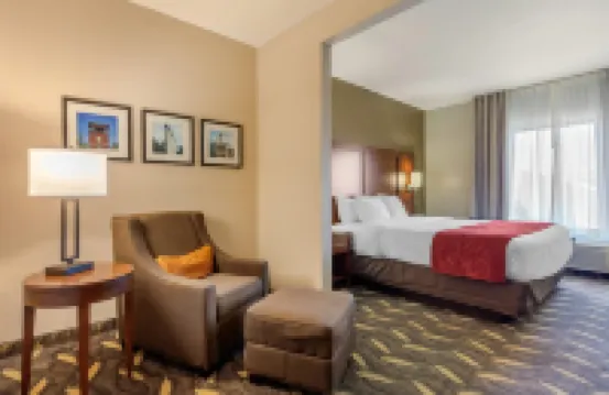 羅拉舒適套房酒店 羅拉酒店