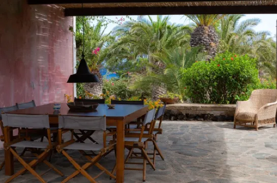 Bent El Rhia Villa Hôtels à : Pantelleria