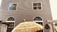 4BR 6BEDS WOLLASTON BEACH. NearBOSTON3