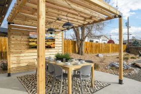 Modern 6Br Luxury Home / 15 Mins to Denver / Hot Tub & Fire Pit Oasis