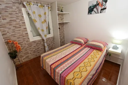 Le Lodge Dattier, F2 in residence with swimming pool