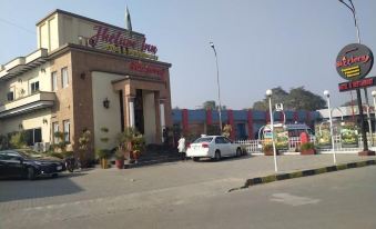 Jhelum Inn Hotel