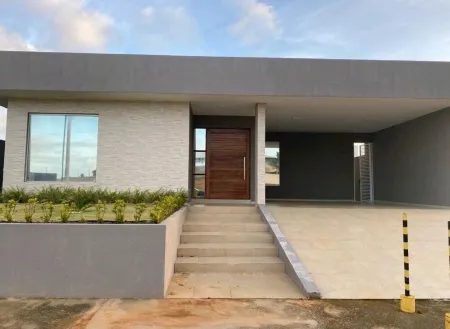 HIGH STANDARD HOUSE WITH SWIMMING POOL IN CLOSED CONDOMINIUM Отели в г. Barra de Sao Miguel