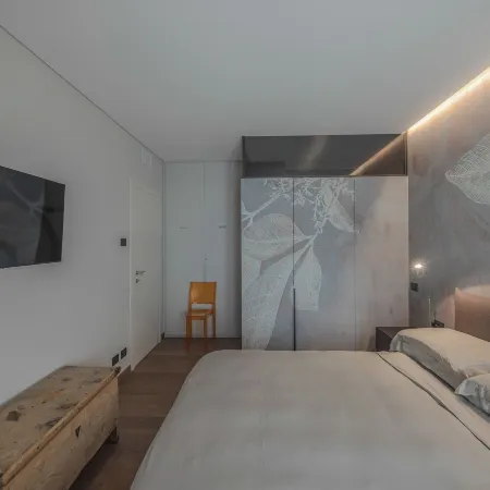 Charming Garden Hideaway in Como by Rent All Como