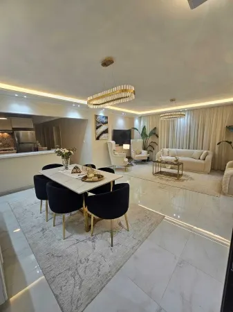 Apartment with garden Отели рядом с достопримечательностью «Университет Октобер 6»