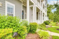 Walk to Ocean: Group Getaway in Virginia Beach! - Condos