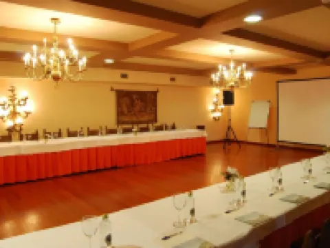 里亞爾帕索酒店 維拉加爾西亞·德·阿勞薩酒店