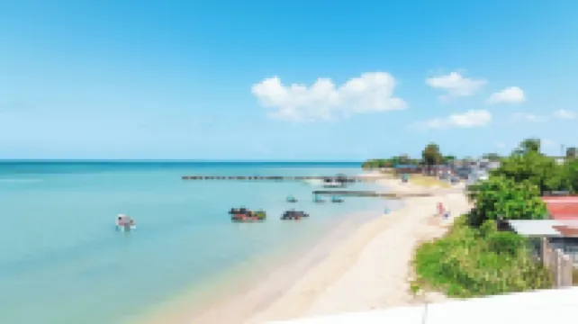 Deymar Front Beach House