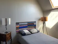 House overlooking the valley in Perche Sarthois Hotels in Villaines-la-Gonais