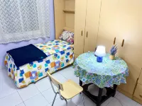 Offer_ One Bedroom - Shared with a Family in City Centre - Bus Station Tarragona 塔拉戈納郊區火車站附近的飯店