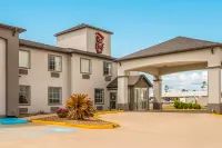 Red Roof Inn & Suites Lake Charles Hotels in 