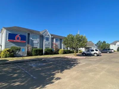 Studio 6 McAlester, OK - South