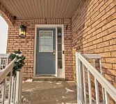 Charming 3-bedroom house with AC, WiFi in lovely Barrie